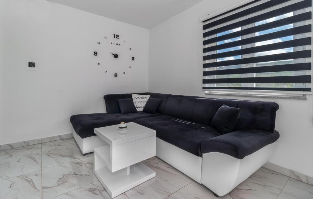 Apartments Sweet Home Оточац Экстерьер фото