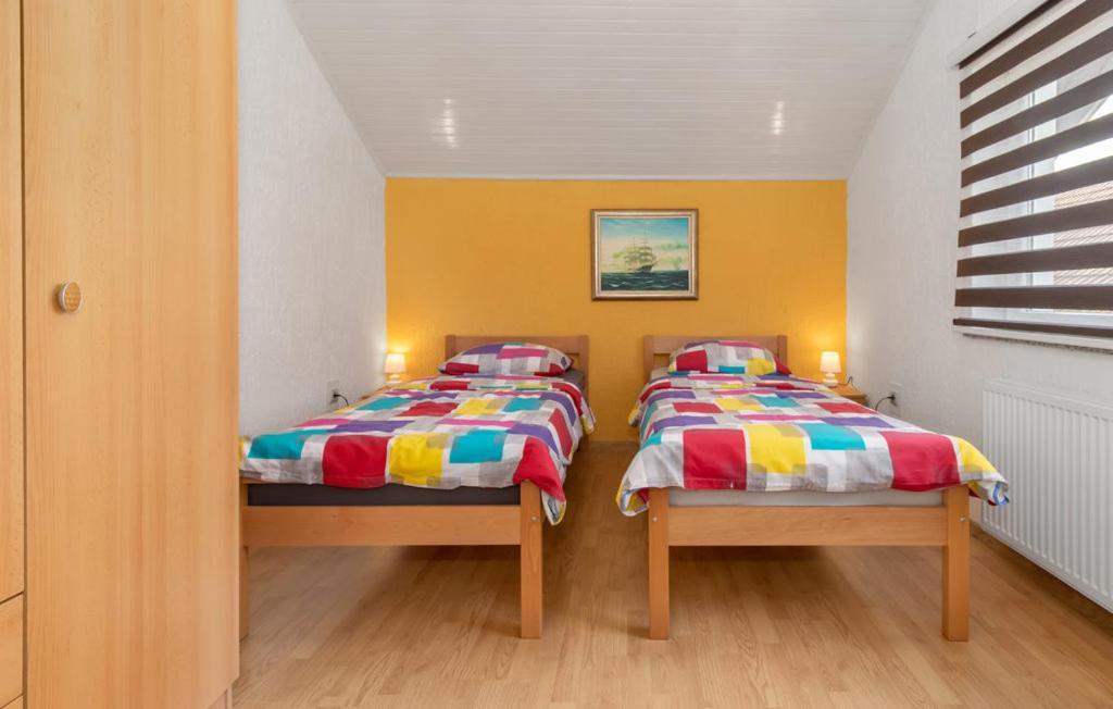 Apartments Sweet Home Оточац Экстерьер фото