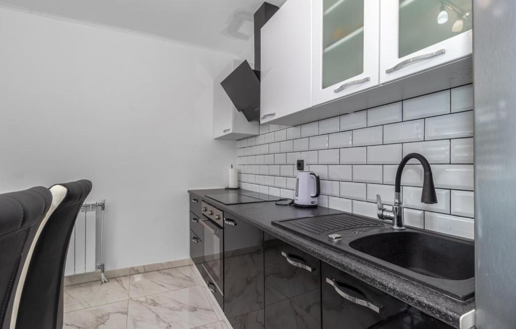 Apartments Sweet Home Оточац Экстерьер фото