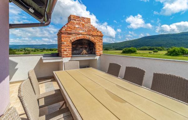 Apartments Sweet Home Оточац Экстерьер фото